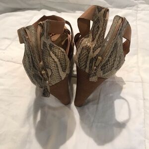 Cole Haan Women Wedged Sandal 10-B Size Tan Color.